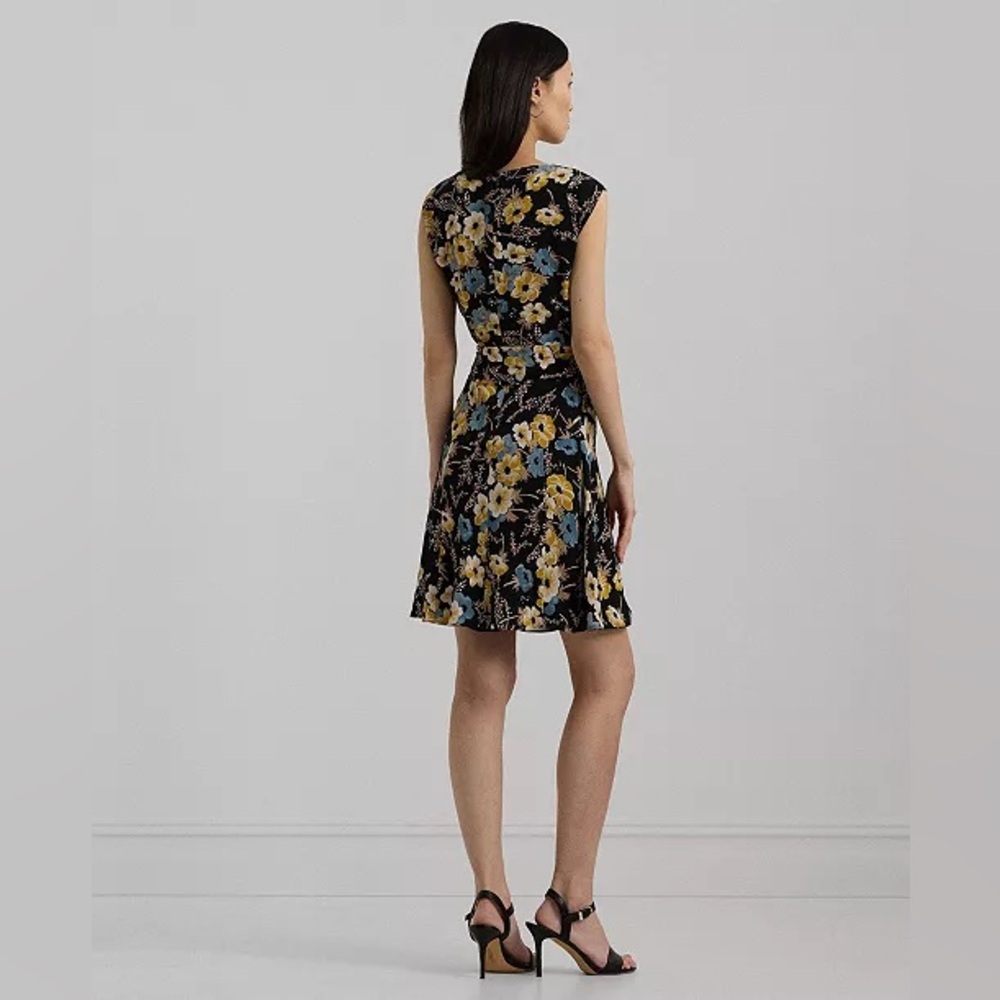 NWT Lauren Ralph Lauren Women’s Floral Bubble Crepe Cap-Sleeve Dress - Picture 3 of 5
